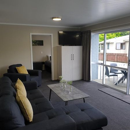 Lakeside Motel & Apartments Te Anau Exterior foto