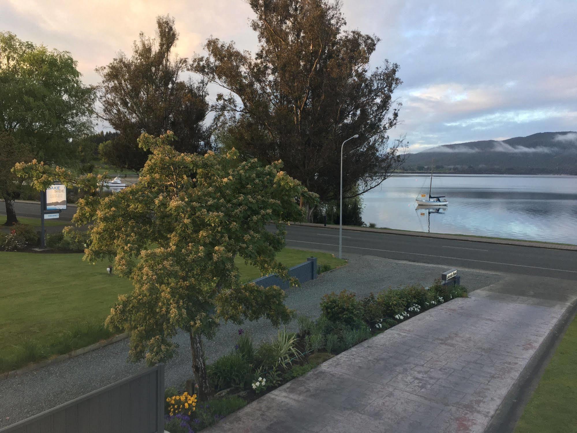 Lakeside Motel & Apartments Te Anau Exterior foto