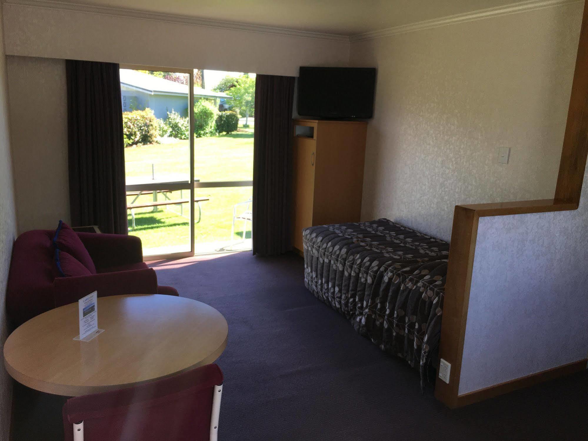 Lakeside Motel & Apartments Te Anau Exterior foto