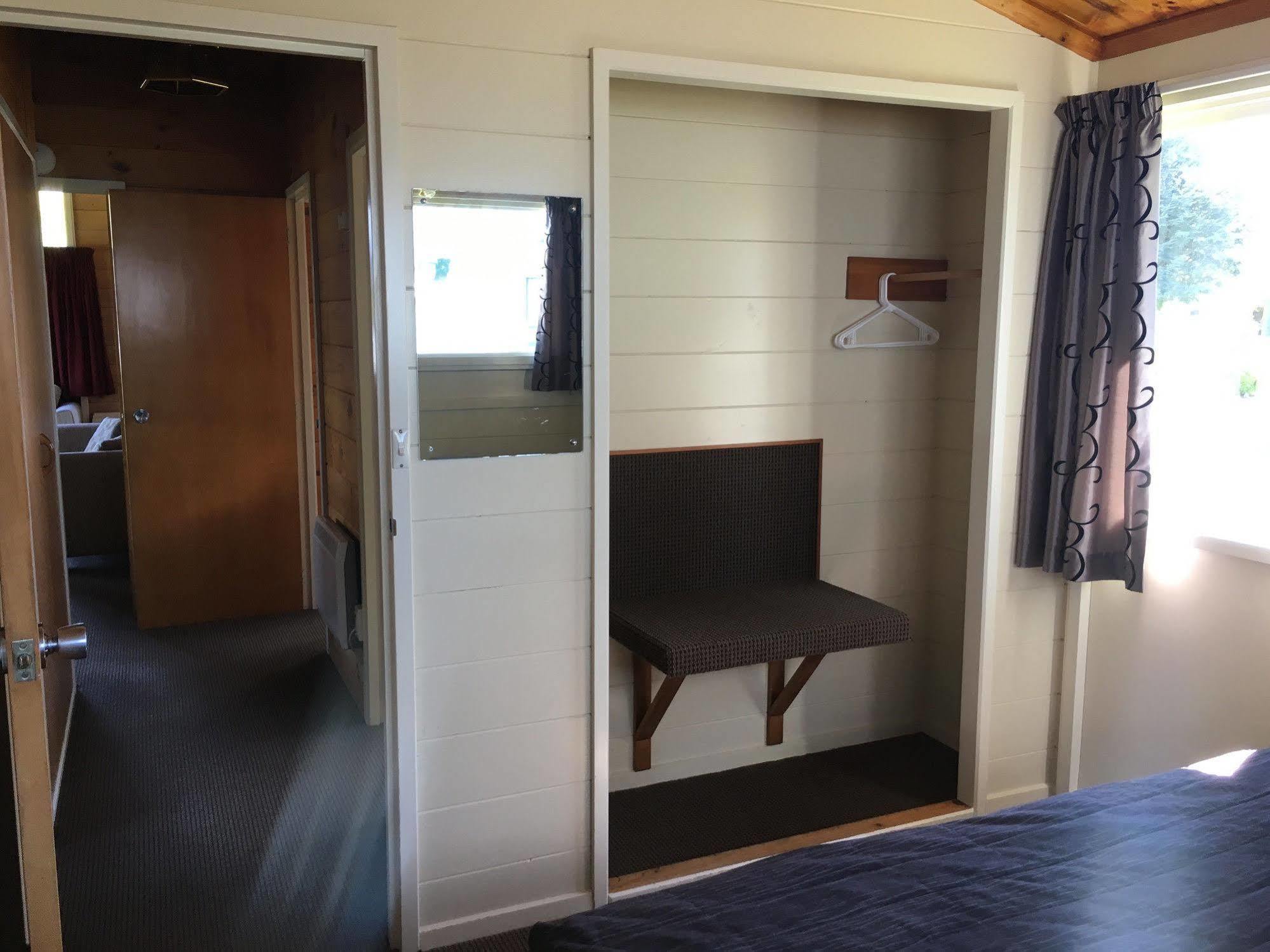 Lakeside Motel & Apartments Te Anau Exterior foto