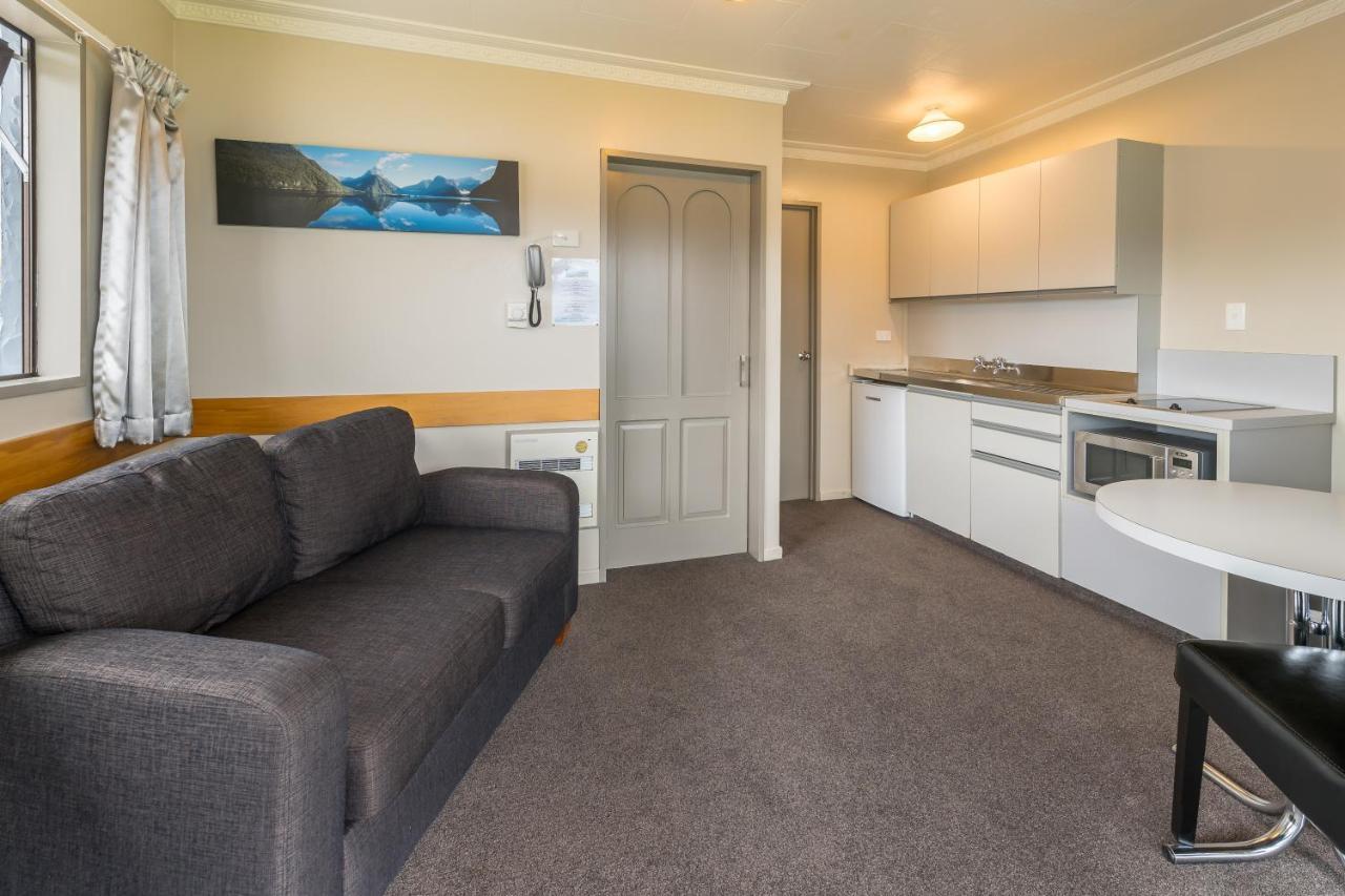 Lakeside Motel & Apartments Te Anau Exterior foto
