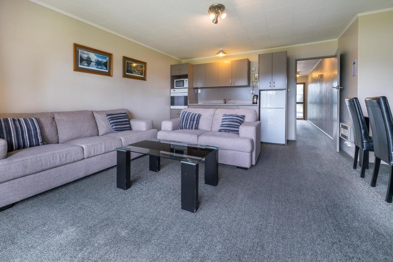 Lakeside Motel & Apartments Te Anau Exterior foto